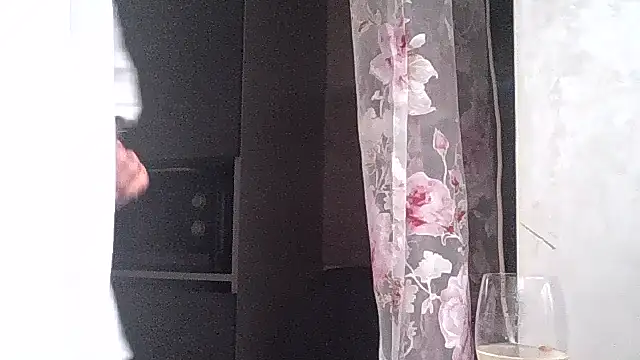 Snapshot of JulianaGold1 chatting on September 11, 2025, 3:23 pm JulianaGold1 online show from September 11, 2025, 3:23 pm