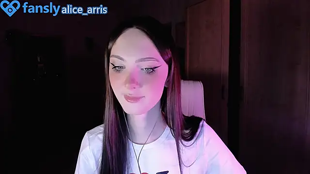 Snapshot of Alice__Aris chatting on October 30, 2025, 6:16 pm Alice  Aris online show from October 30, 2025, 6:16 pm