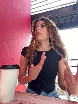 alana15 online show from April 9, 2026, 9:10 pm