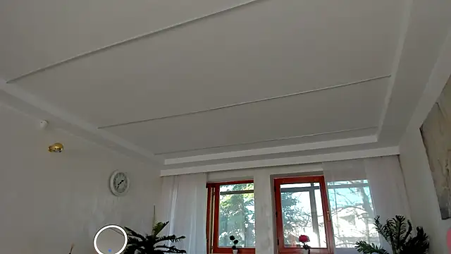 TiffanyHouston  online show from March 7, 2025, 6:57 am