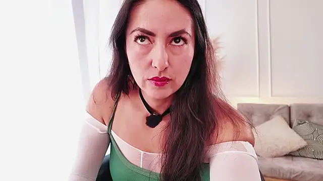 Snapshot of valcamtina chatting on September 22, 2025, 7:53 pm valcamtina online show from September 22, 2025, 7:53 pm