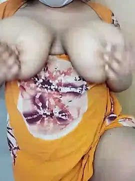 Snapshot of Sneha_angelic chatting on February 21, 2026, 9:33 am Sneha angelic online show from February 21, 2026, 9:33 am