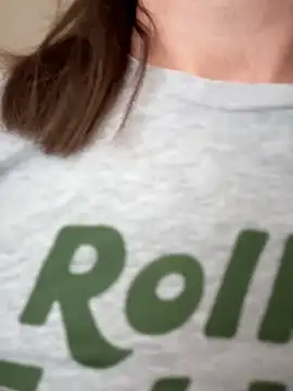 MaiseKnox online show from April 3, 2026, 8:48 pm