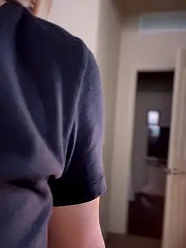 MaiseKnox online show from March 28, 2026, 6:53 pm