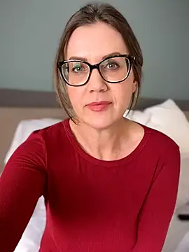 Snapshot of MaiseKnox chatting on May 12, 2026, 4:46 pm MaiseKnox online show from May 12, 2026, 4:46 pm