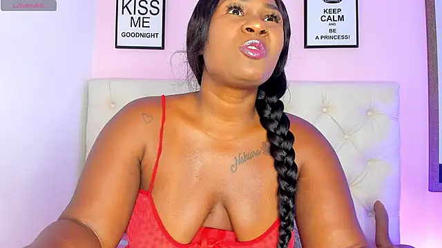 Snapshot of WhitneyWells chatting on October 24, 2025, 4:33 am WhitneyWells online show from October 24, 2025, 4:33 am