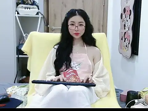 Cute Ruby01 online show from April 4, 2026, 1:28 pm