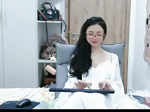 Cute Ruby01 online show from February 24, 2026, 12:17 pm