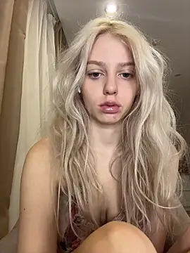 AnikaBest online show from October 31, 2025, 3:03 am