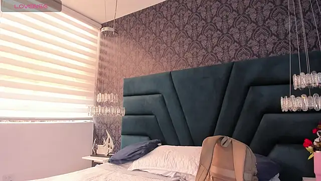 Vivi prinncess online show from March 7, 2026, 7:52 pm