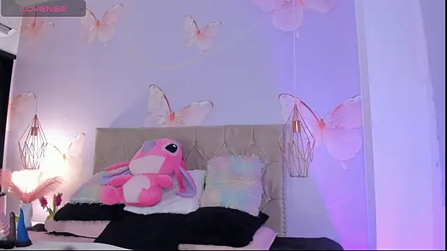 Vivi prinncess online show from March 31, 2026, 12:45 am