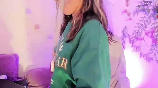 Sammysammy  online show from March 18, 2025, 5:34 am