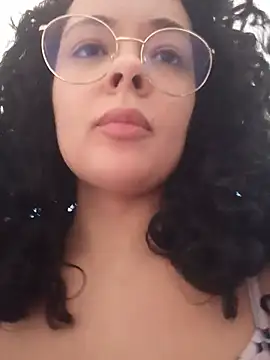 Snapshot of NinaSweet2 chatting on June 17, 2026, 4:17 pm NinaSweet2 online show from June 17, 2026, 4:17 pm