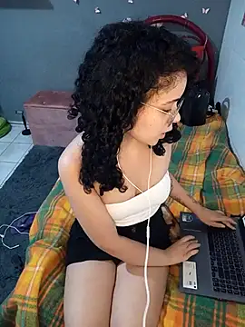 NinaSweet2 online show from October 9, 2025, 3:29 am