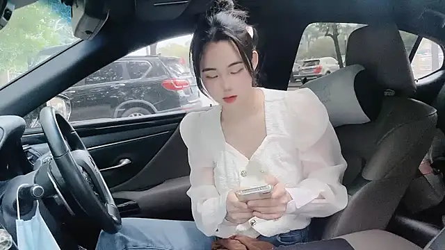 orla2021 online show from March 1, 2025, 11:47 pm