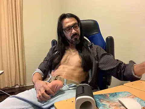 Youreherewithme online show from December 5, 2024, 3:55 pm