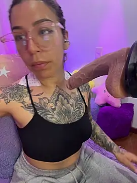 Snapshot of _antonella_dreamss chatting on June 13, 2026, 9:24 pm antonella dreamss online show from June 13, 2026, 9:24 pm
