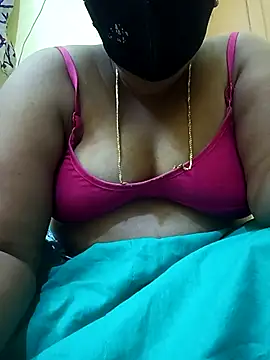 Snapshot of teddy-143 chatting on February 7, 2026, 6:05 pm teddy-143 online show from February 7, 2026, 6:05 pm