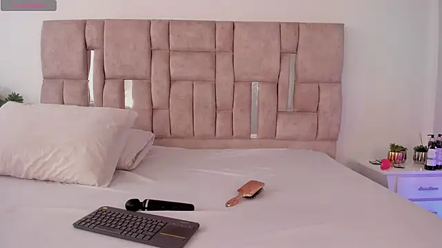 hasret sesim online show from April 18, 2026, 3:25 pm