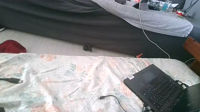 Snapshot of almorettin chatting on May 13, 2026, 2:57 pm almorettin online show from May 13, 2026, 2:57 pm