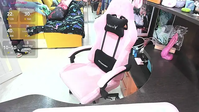 Softie Sofy online show from April 3, 2026, 2:40 am