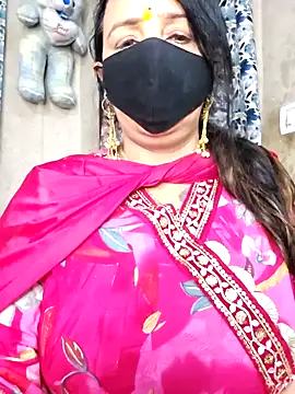 cute-tanvi online show from April 8, 2026, 12:56 am