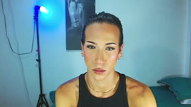 Kenisha Sweet online show from November 4, 2025, 3:10 am