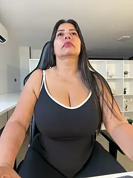 Snapshot of natural_bigboobs chatting on May 26, 2026, 7:34 pm natural bigboobs online show from May 26, 2026, 7:34 pm