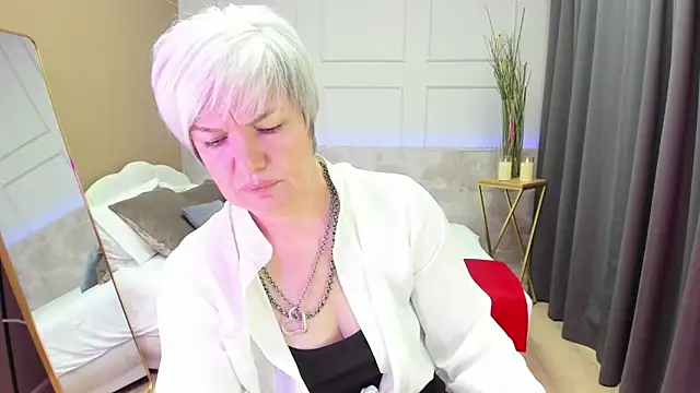 CarmenSoft online show from February 12, 2025, 3:07 am