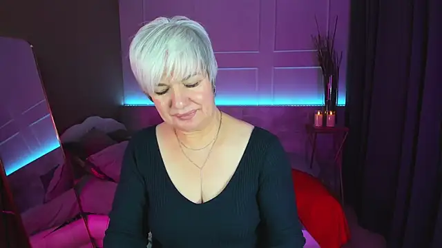 CarmenSoft online show from February 17, 2025, 11:54 pm