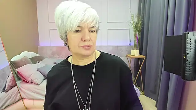 CarmenSoft online show from March 7, 2025, 8:44 pm