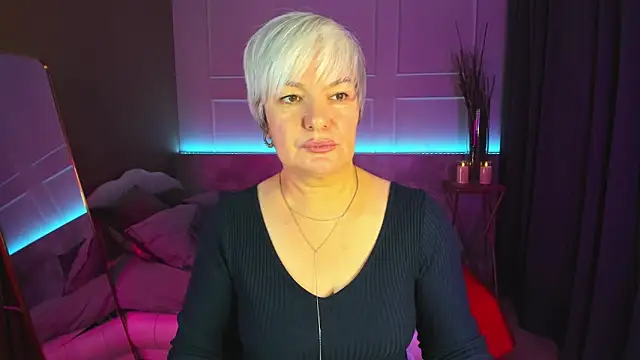 CarmenSoft online show from February 17, 2025, 8:49 pm