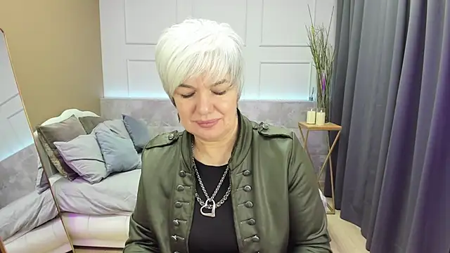 CarmenSoft online show from February 23, 2025, 8:44 pm