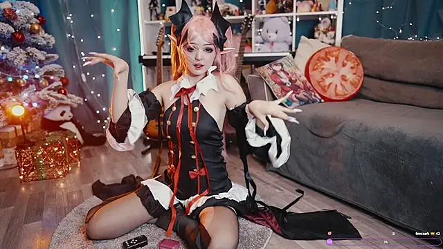 MadnessAlison online show from December 14, 2025, 2:44 pm