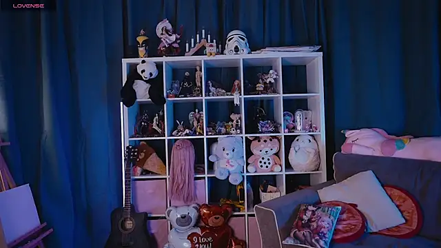 Snapshot of MadnessAlison chatting on February 11, 2025, 7:05 pm MadnessAlison online show from February 11, 2025, 7:05 pm