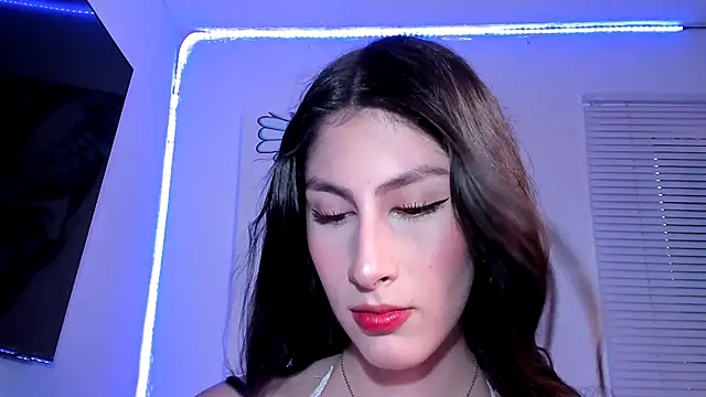 valeria gonzales  online show from March 20, 2025, 9:46 pm