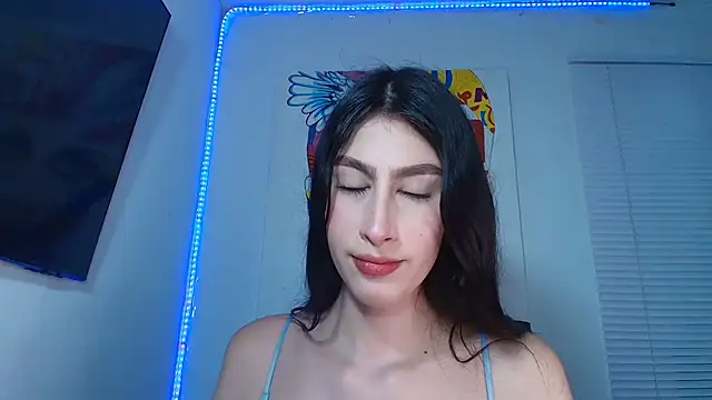 valeria gonzales  online show from September 9, 2025, 10:19 pm