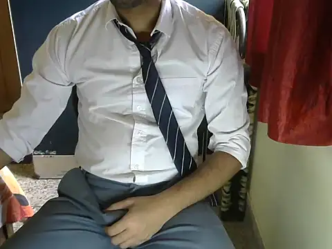 Snapshot of aloneboy1996 chatting on October 11, 2025, 7:42 am aloneboy1996 online show from October 11, 2025, 7:42 am