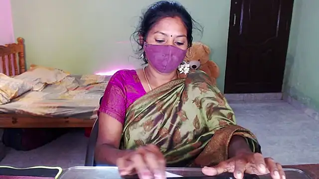 Novapol online show from May 5, 2026, 5:49 pm