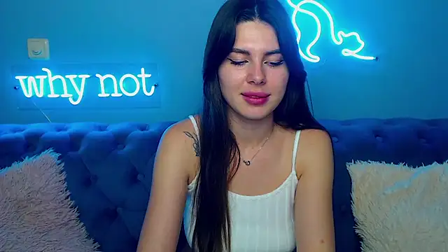 ViollinaLove online show from November 28, 2025, 10:04 am