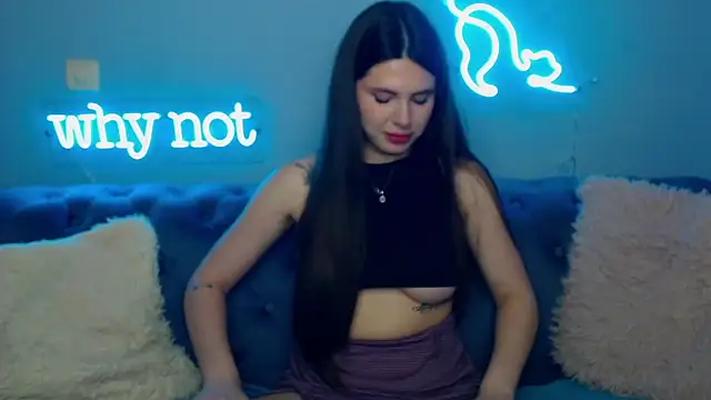 ViollinaLove online show from April 6, 2026, 4:46 am