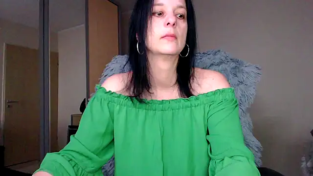 Snapshot of _Sweetlonglips_ chatting on February 20, 2025, 9:11 am  Sweetlonglips  online show from February 20, 2025, 9:11 am