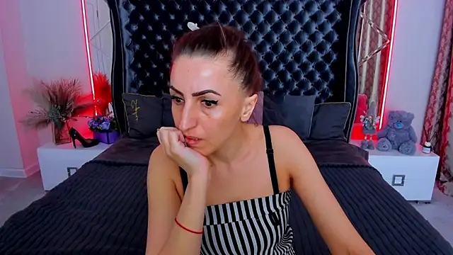 Rebecca Diamond online show from March 26, 2026, 6:55 am