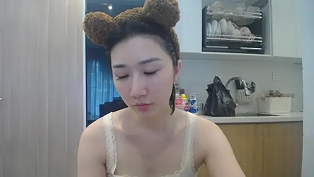 Snapshot of Asiagirll chatting on June 5, 2026, 6:52 am Asiagirll online show from June 5, 2026, 6:52 am