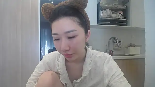 Asiagirll online show from May 30, 2026, 1:45 am