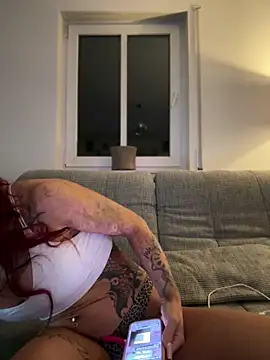 Pia July  online show from April 16, 2026, 7:25 pm