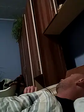 Rolandxxxr online show from January 5, 2025, 5:20 pm