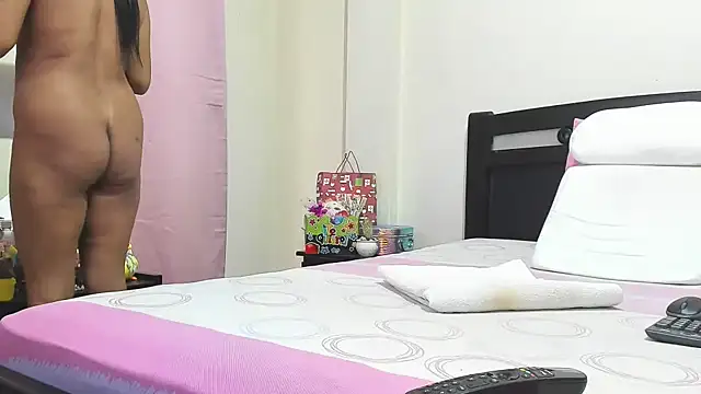 Snapshot of mara2020_69 chatting on February 18, 2026, 12:34 pm mara2020 69 online show from February 18, 2026, 12:34 pm