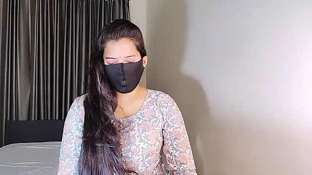 Snapshot of YourLovelyQueen chatting on March 4, 2025, 5:03 pm YourLovelyQueen online show from March 4, 2025, 5:03 pm