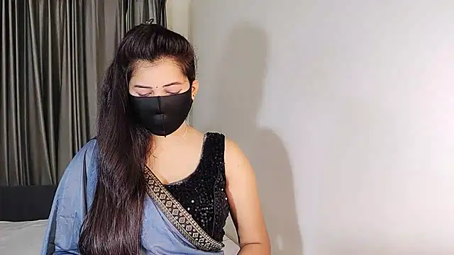 Snapshot of YourLovelyQueen chatting on December 27, 2024, 6:46 am YourLovelyQueen online show from December 27, 2024, 6:46 am